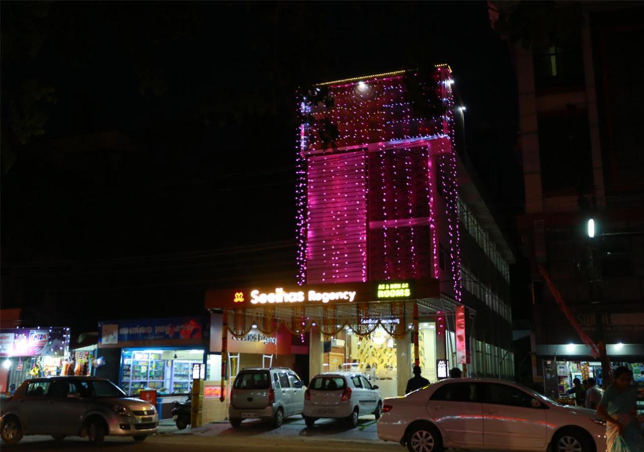 Seethas Regency Hotel Guruvāyūr Стая снимка
